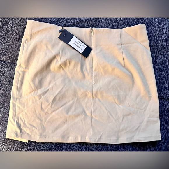 NWT - Motel Rocks Pelma Skirt Size M - Picture 4 of 7